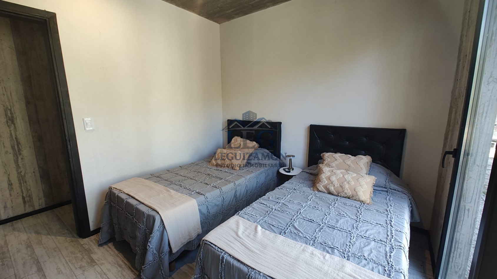 Casa en Venta en Barrio Privado Villa Roble con Pileta y 3 Dormitorios