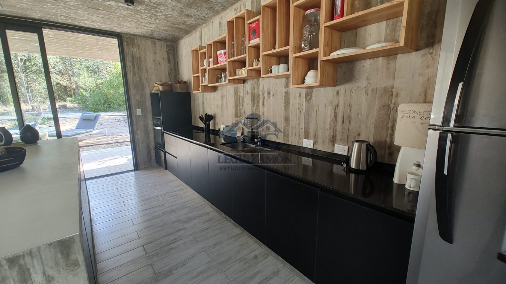 Casa en Alquiler Temporal en Barrio Privado Villa Roble con Pileta y 3 Dormitorios