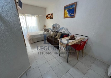 Monoambiente en Pinamar a 50 Metros del Mar con Balcon