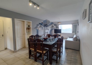 Departamento 4 Ambientes Frente al Mar en Pinamar con Cochera